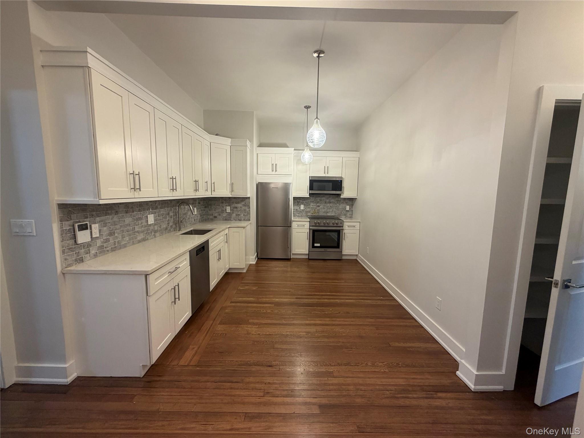263 Mamaroneck Avenue 259 Property Photo 2