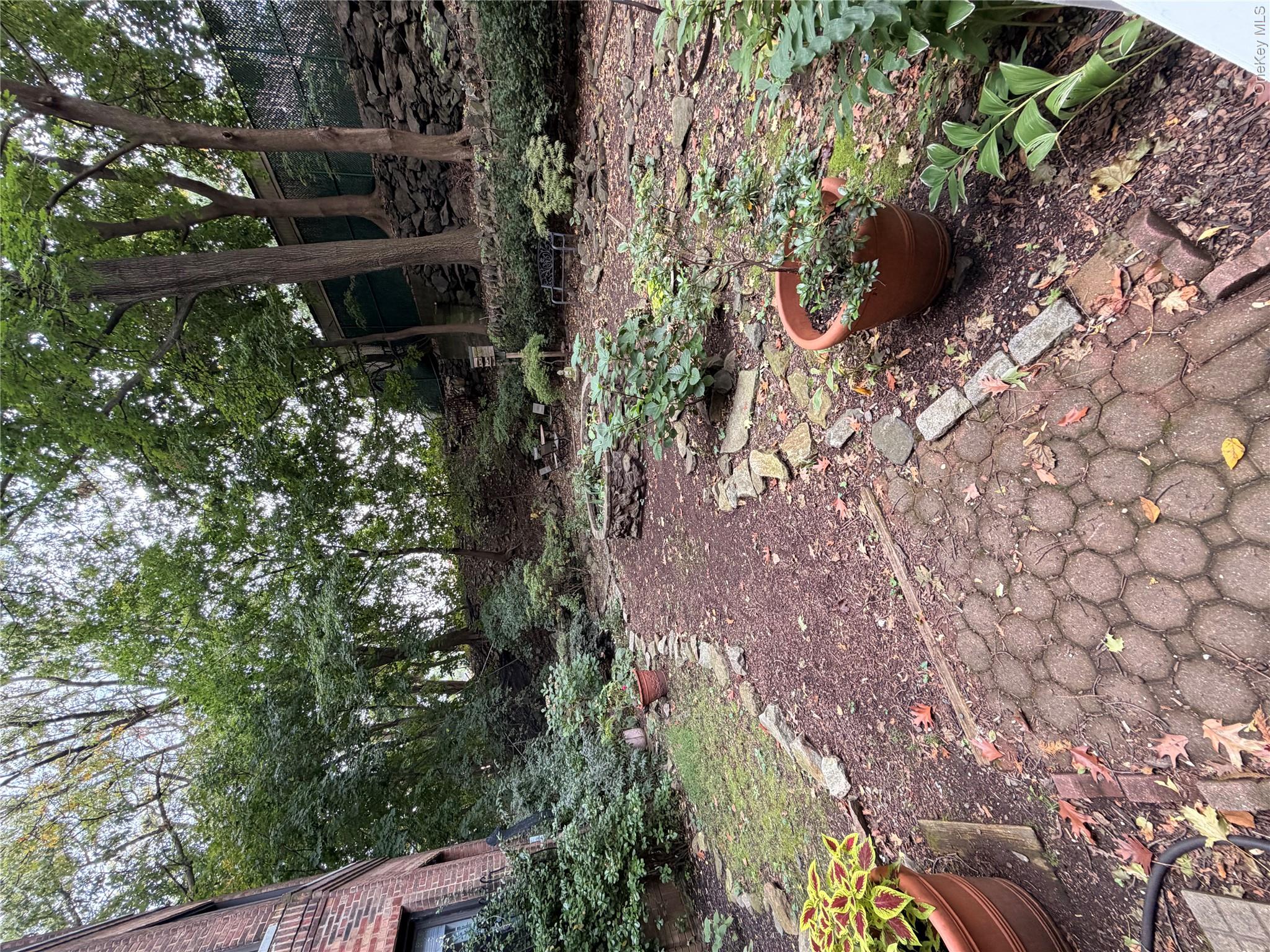 4414 Cayuga Avenue 1b Property Photo 2