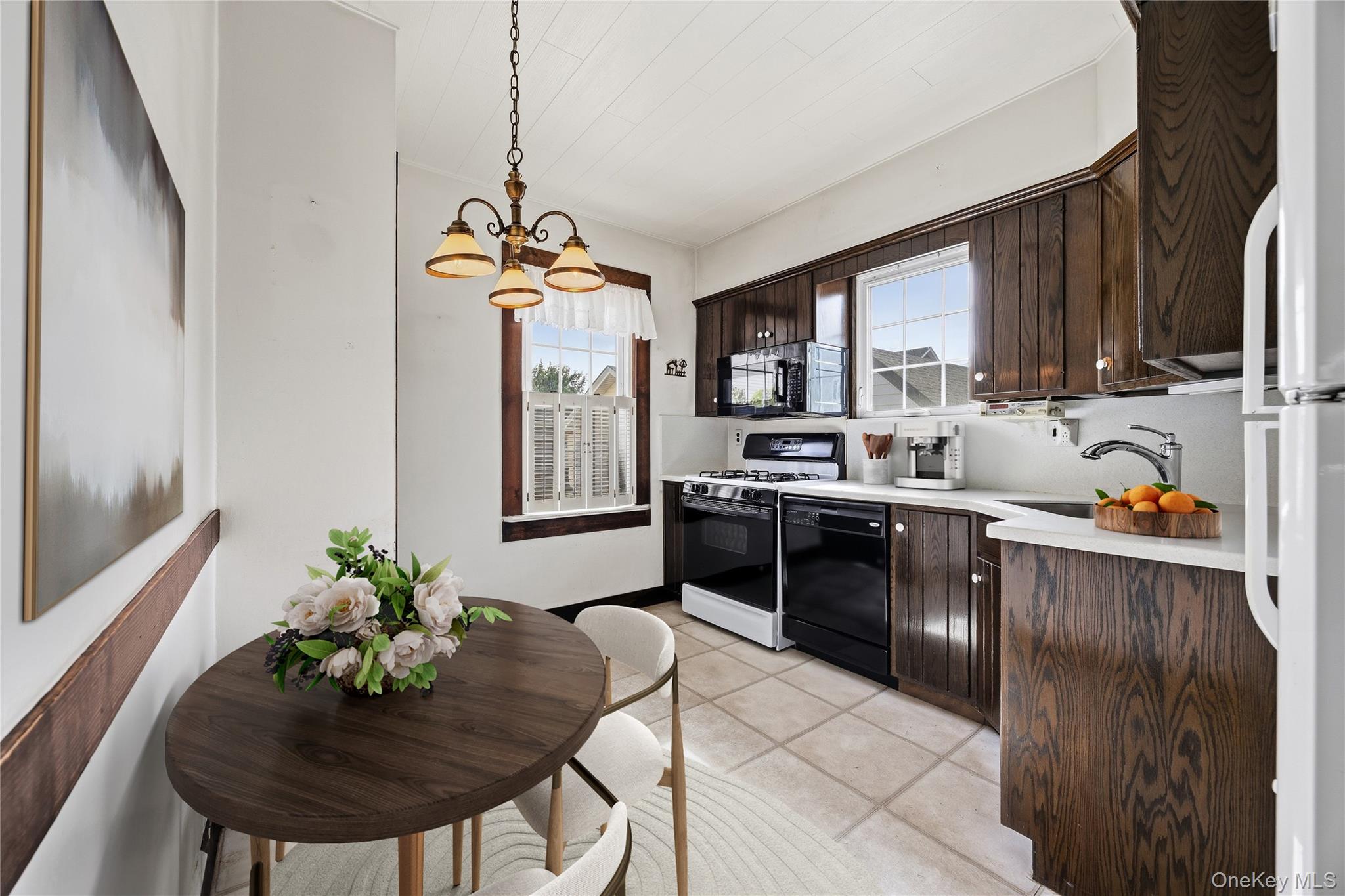 135 Fairfield Avenue Property Photo 4