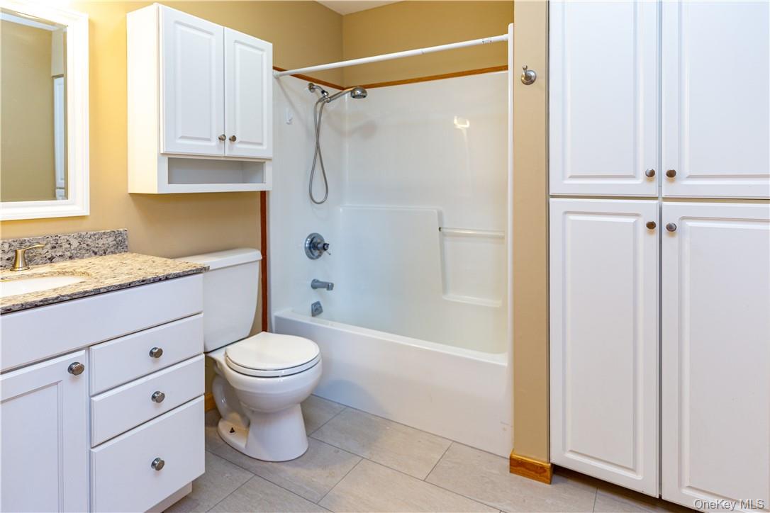 5 E Main Street 3 Property Photo 16