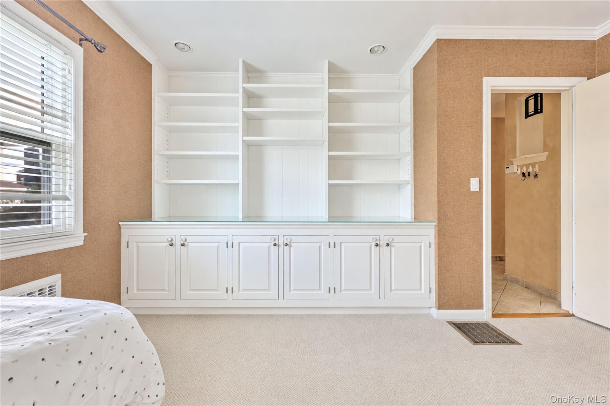 69 W Penn Street Property Photo 13