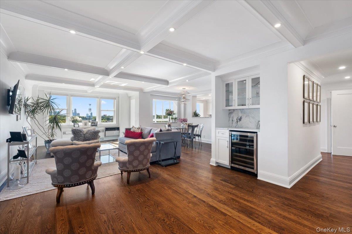 3 Washington Square 6b Property Photo 5