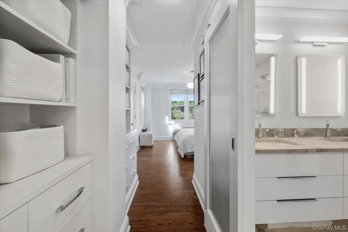 3 Washington Square 6b Property Photo 17