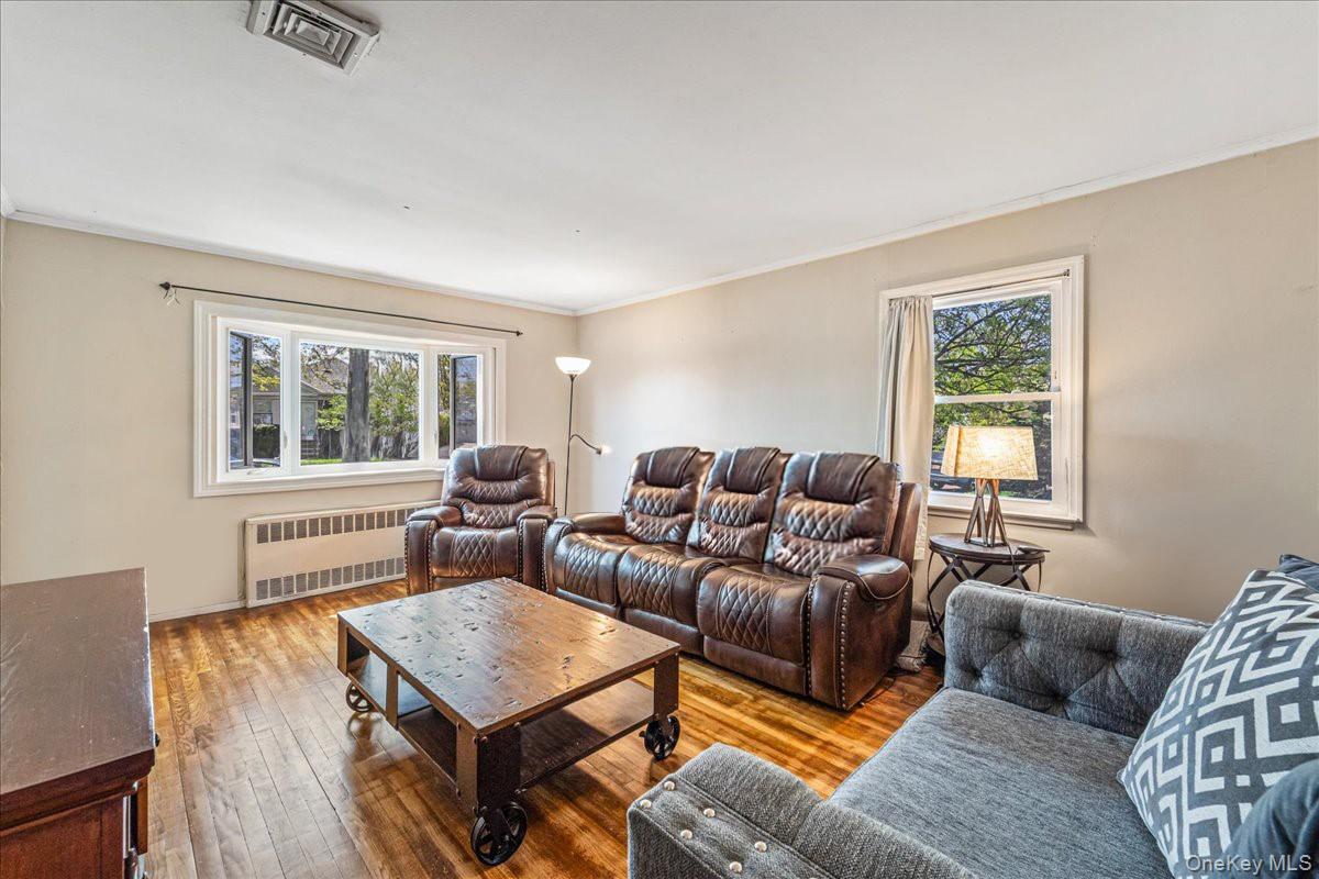 157-59 19 Avenue 2fam Property Photo 5