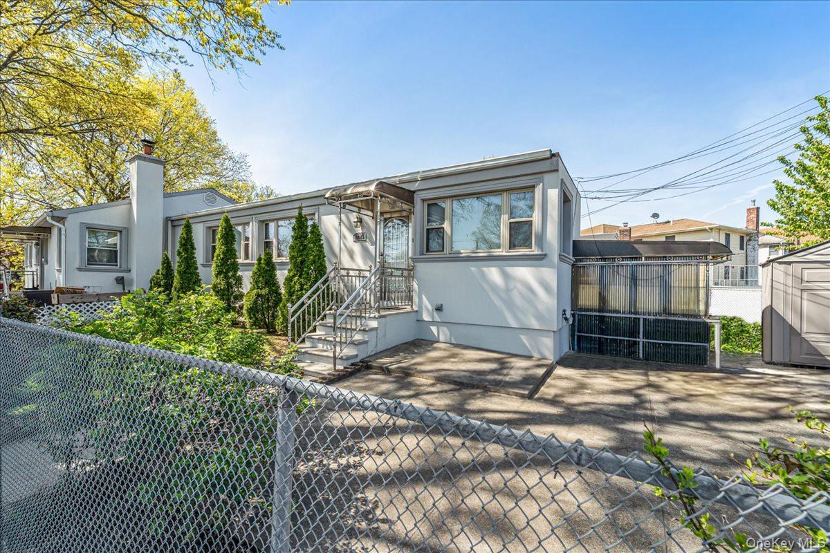 157-59 19 Avenue 2fam Property Photo 16