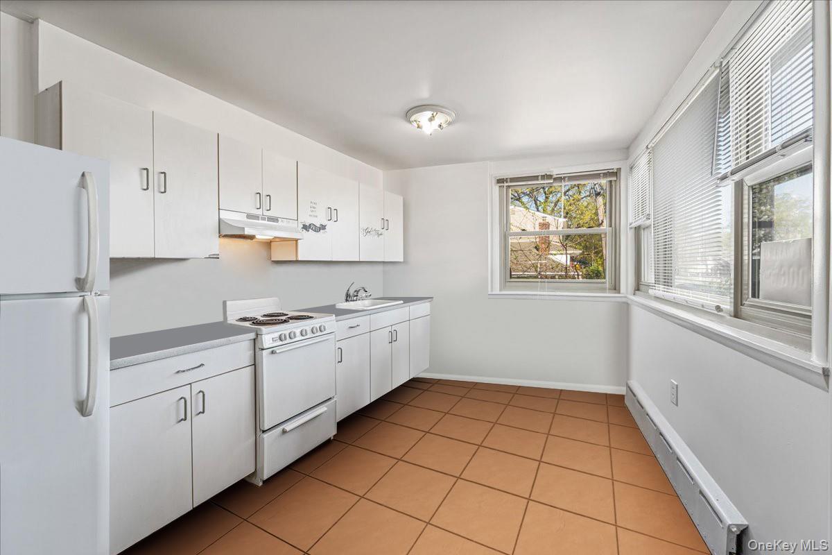 157-59 19 Avenue 2fam Property Photo 18