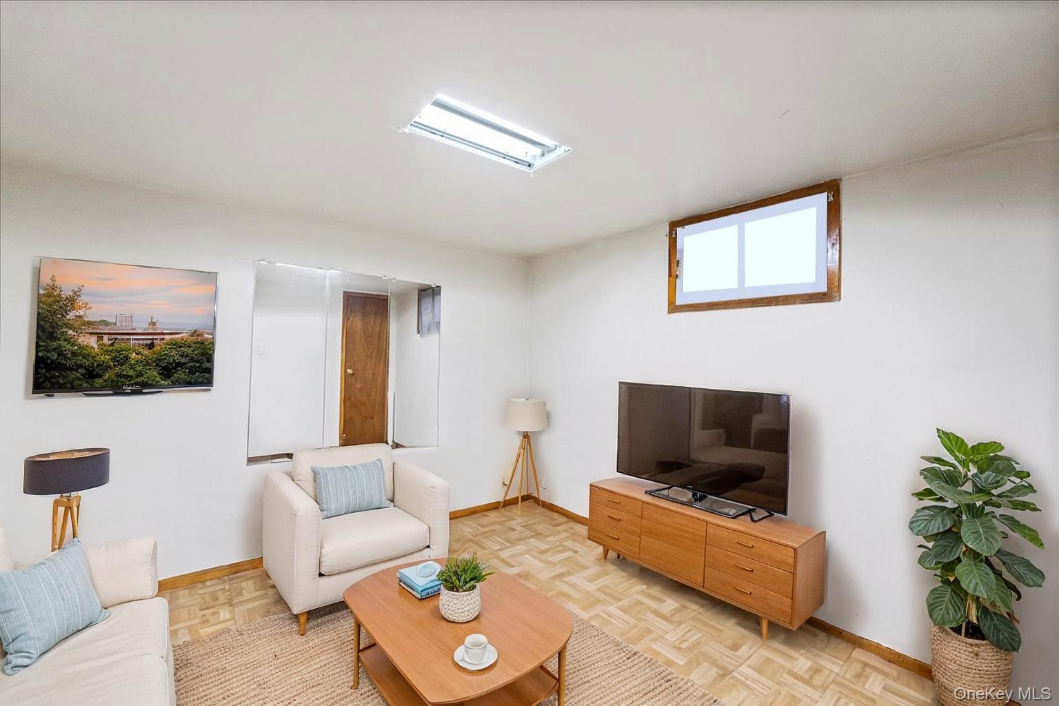 157-59 19 Avenue 2fam Property Photo 23