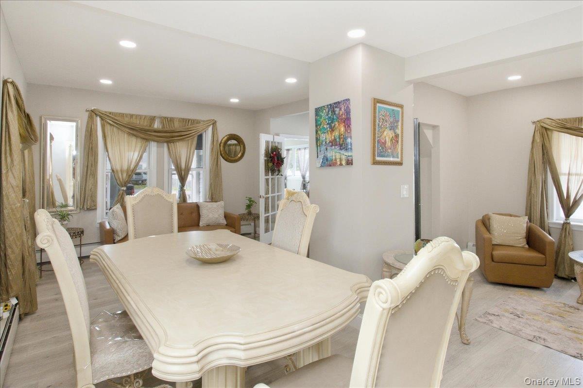 63 E Neck Court Property Photo 11