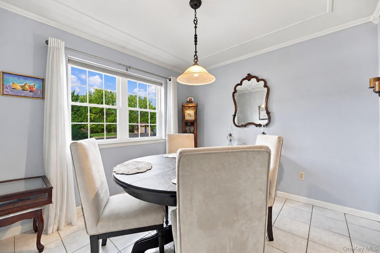 18 Autumn Leaf Court Property Photo 5