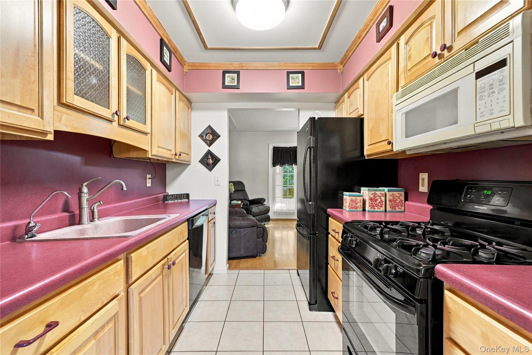 18 Autumn Leaf Court Property Photo 6