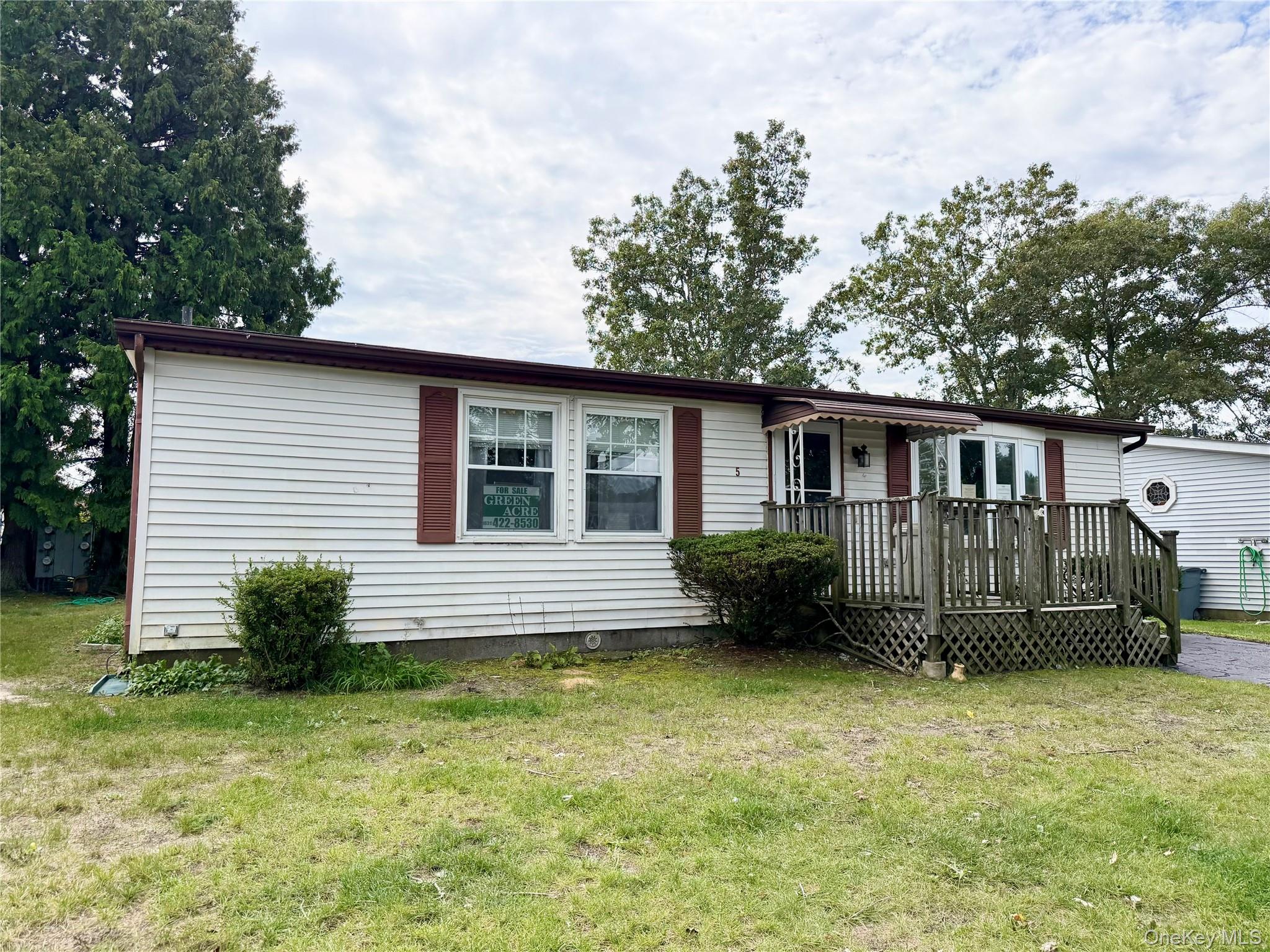 5 Holly Drive Property Photo 1