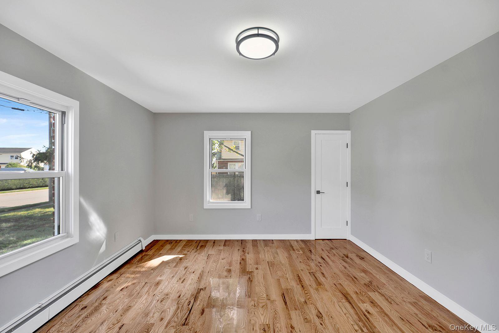 870 Southern Parkway Property Photo 10
