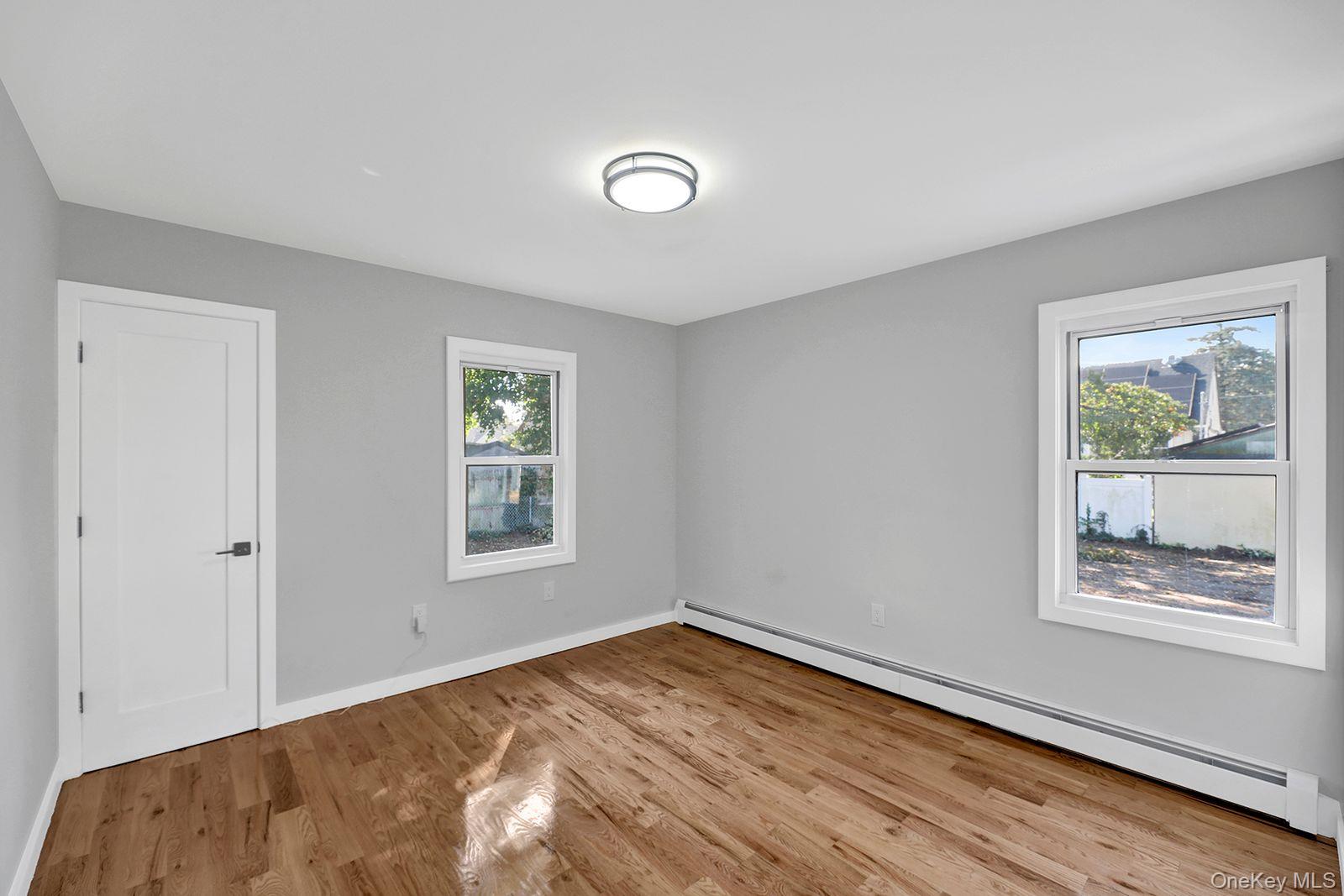870 Southern Parkway Property Photo 11