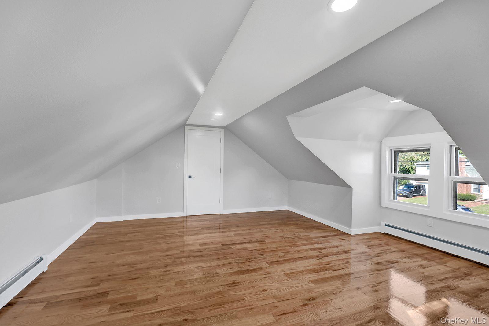 870 Southern Parkway Property Photo 16