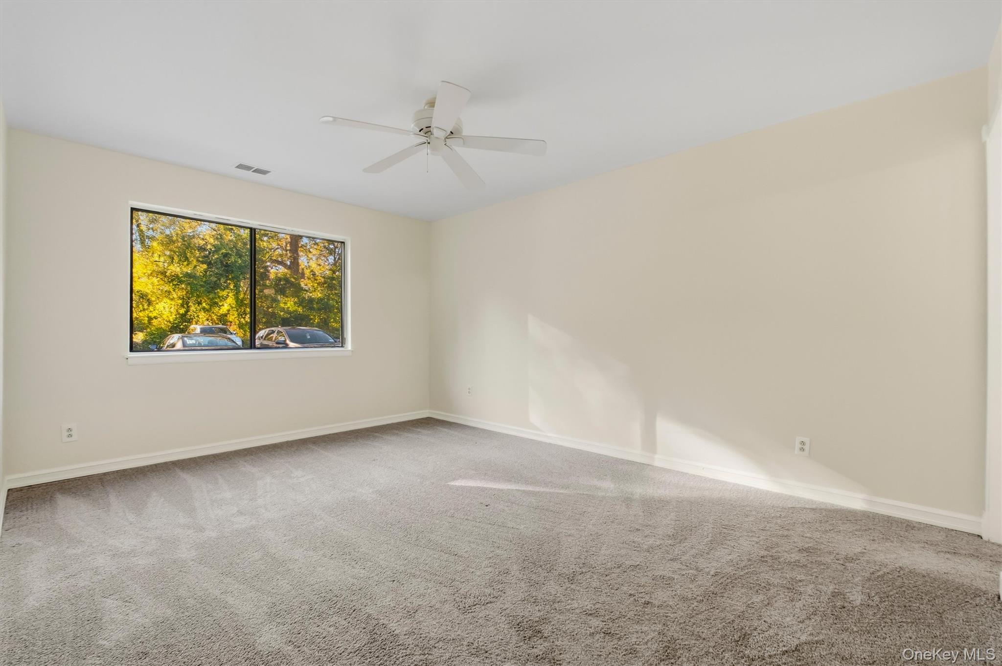 401 Cherry Hill Drive Property Photo 17