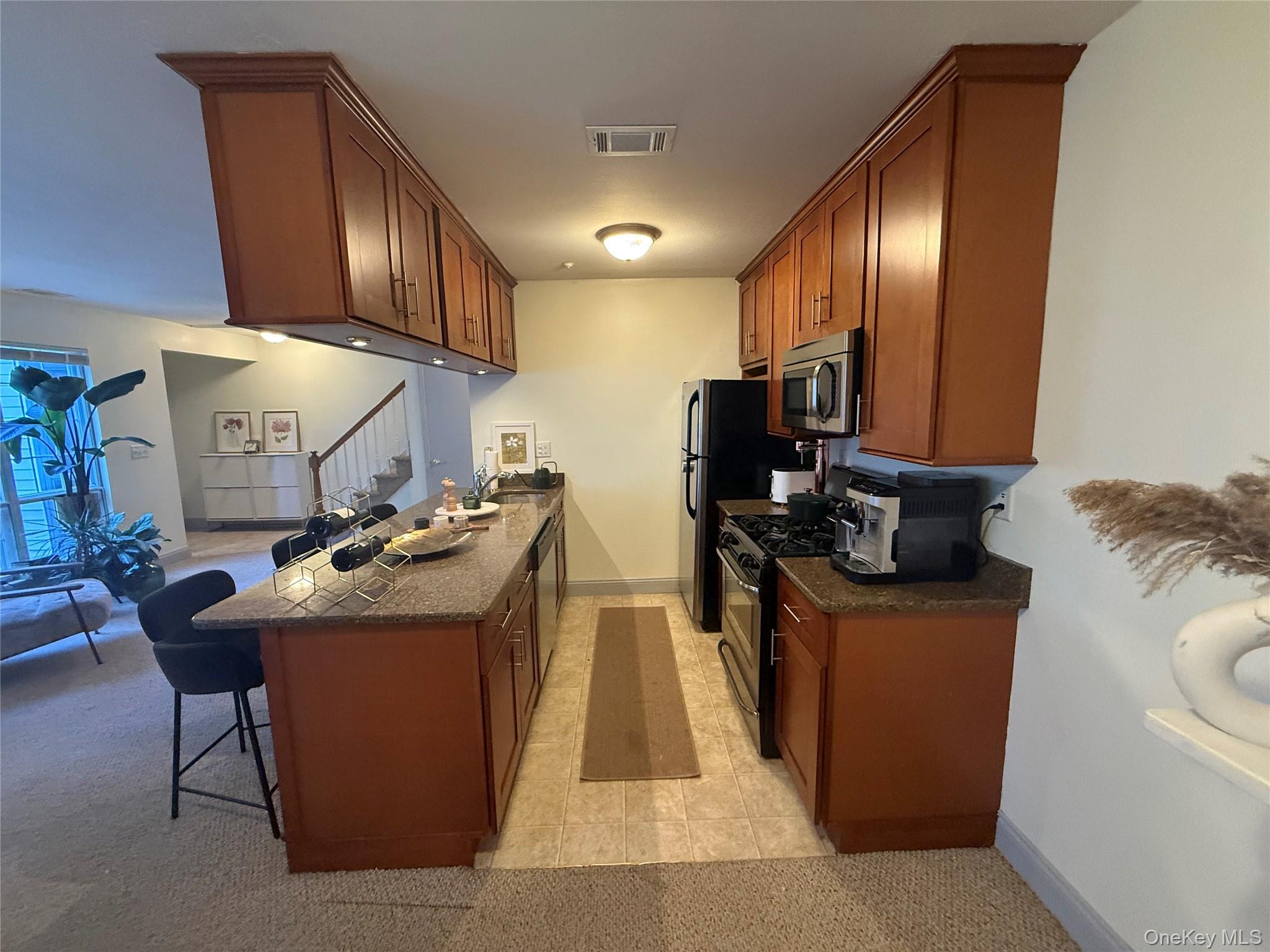 30 Homestead Vil Drive Property Photo 8