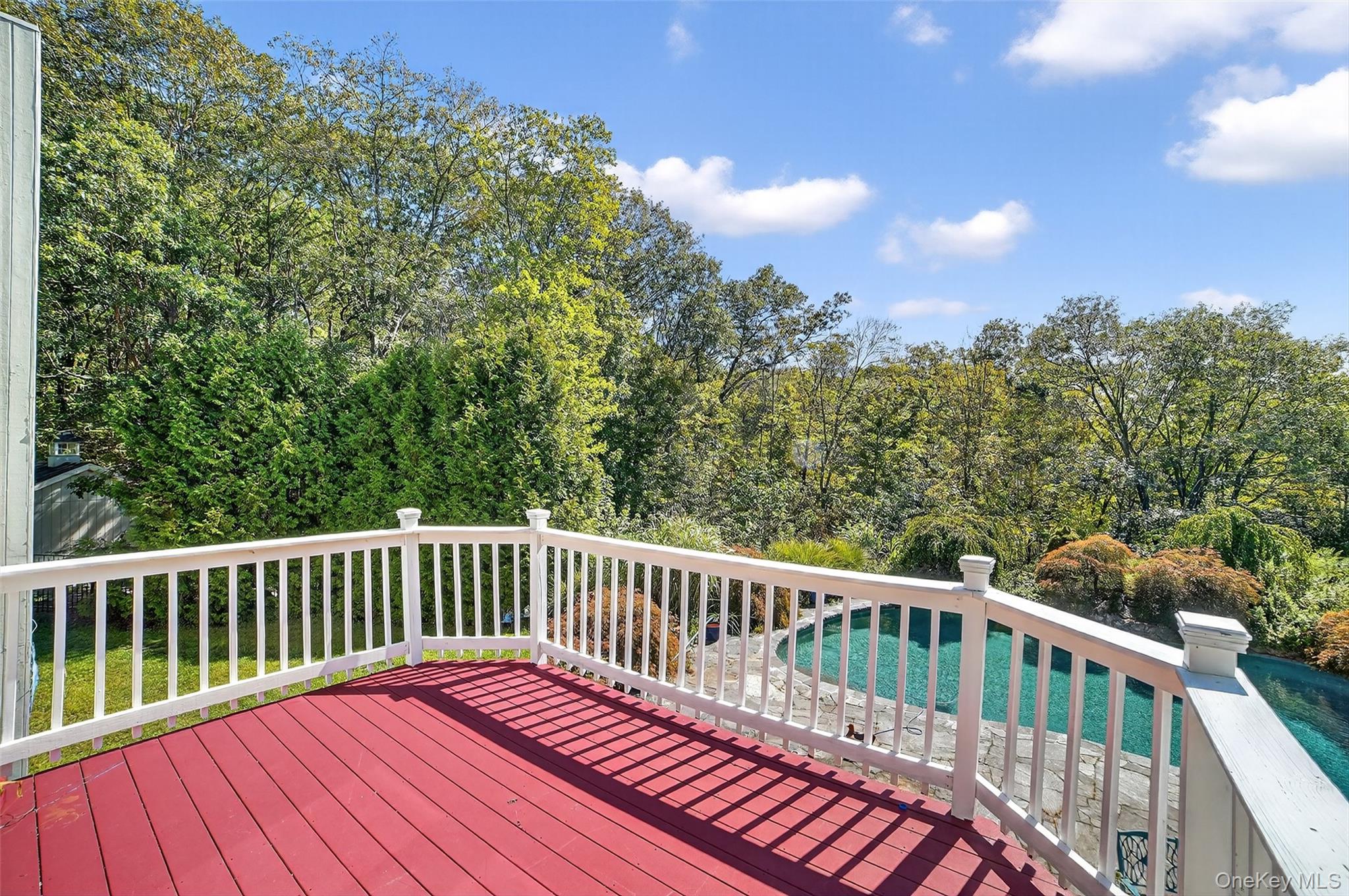 986 Cliff Avenue Property Photo 11