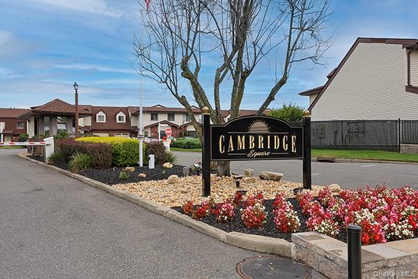 43 Cambridge Drive Property Photo 1