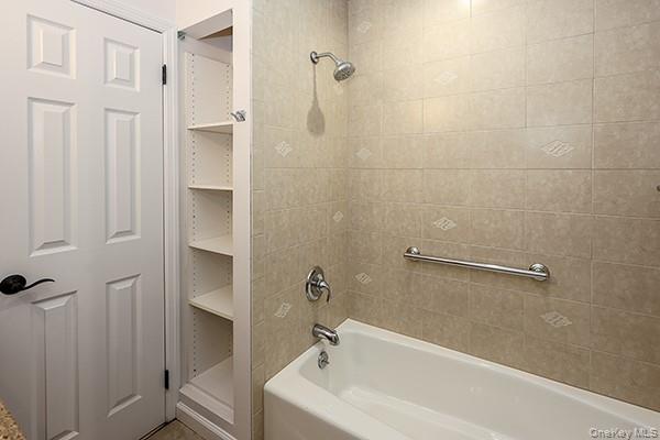 43 Cambridge Drive Property Photo 20