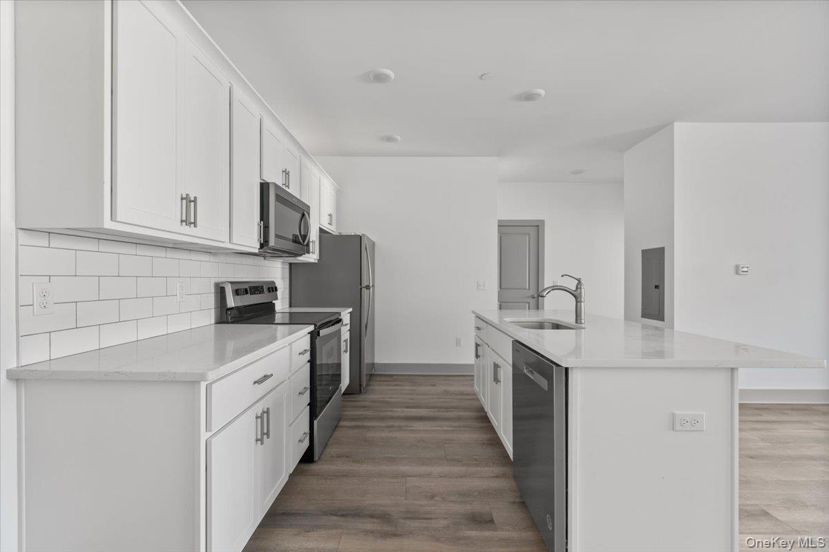 75 Forester Avenue 232 Property Photo 2