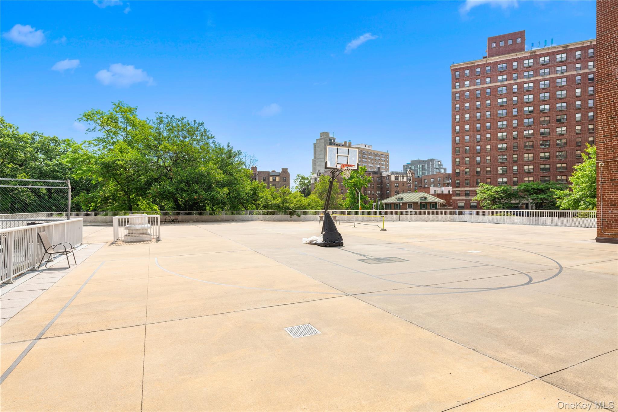 3725 Henry Hudson Parkway 2h Property Photo 14