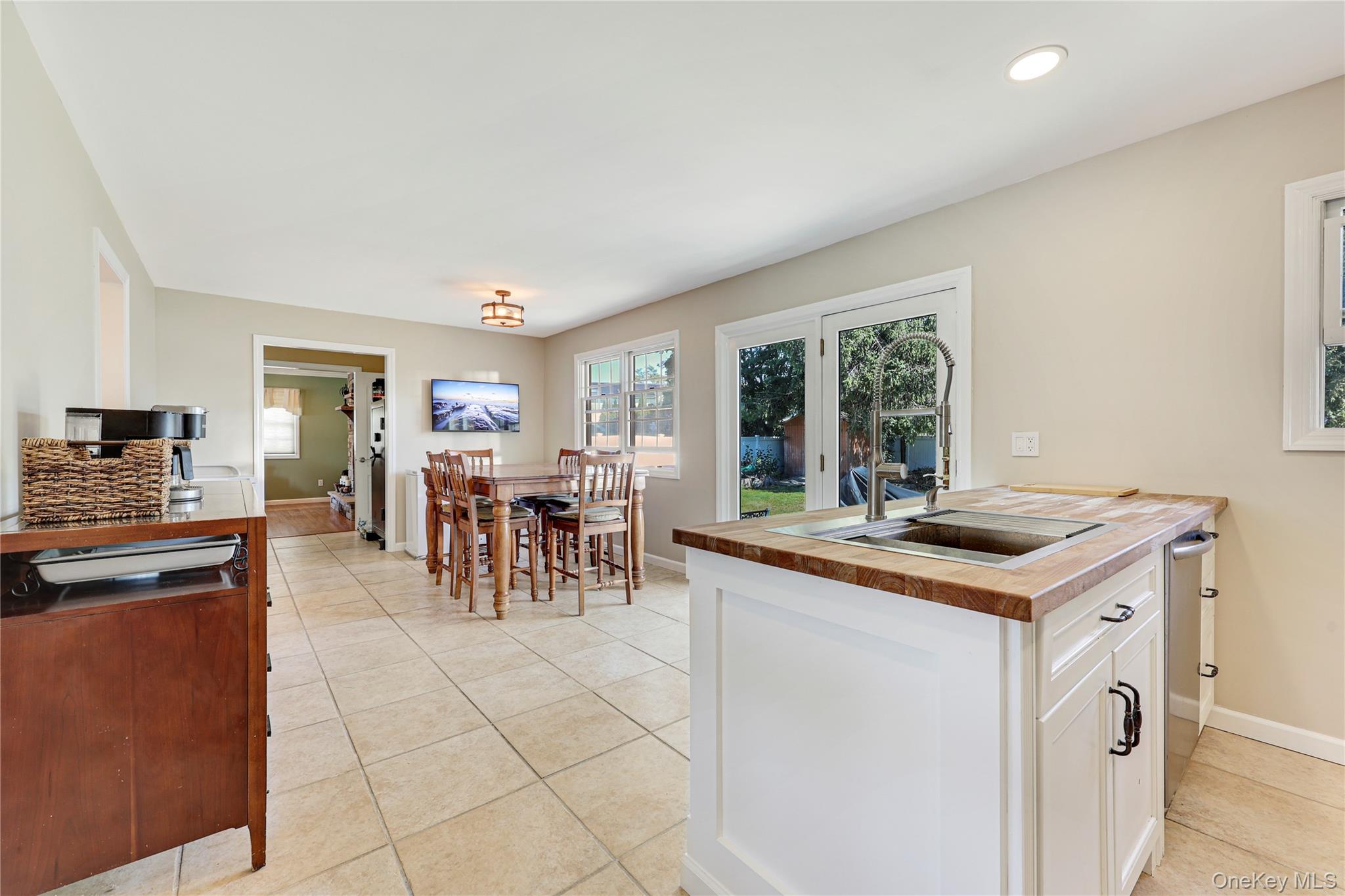 122 Dorothy Drive Property Photo 8
