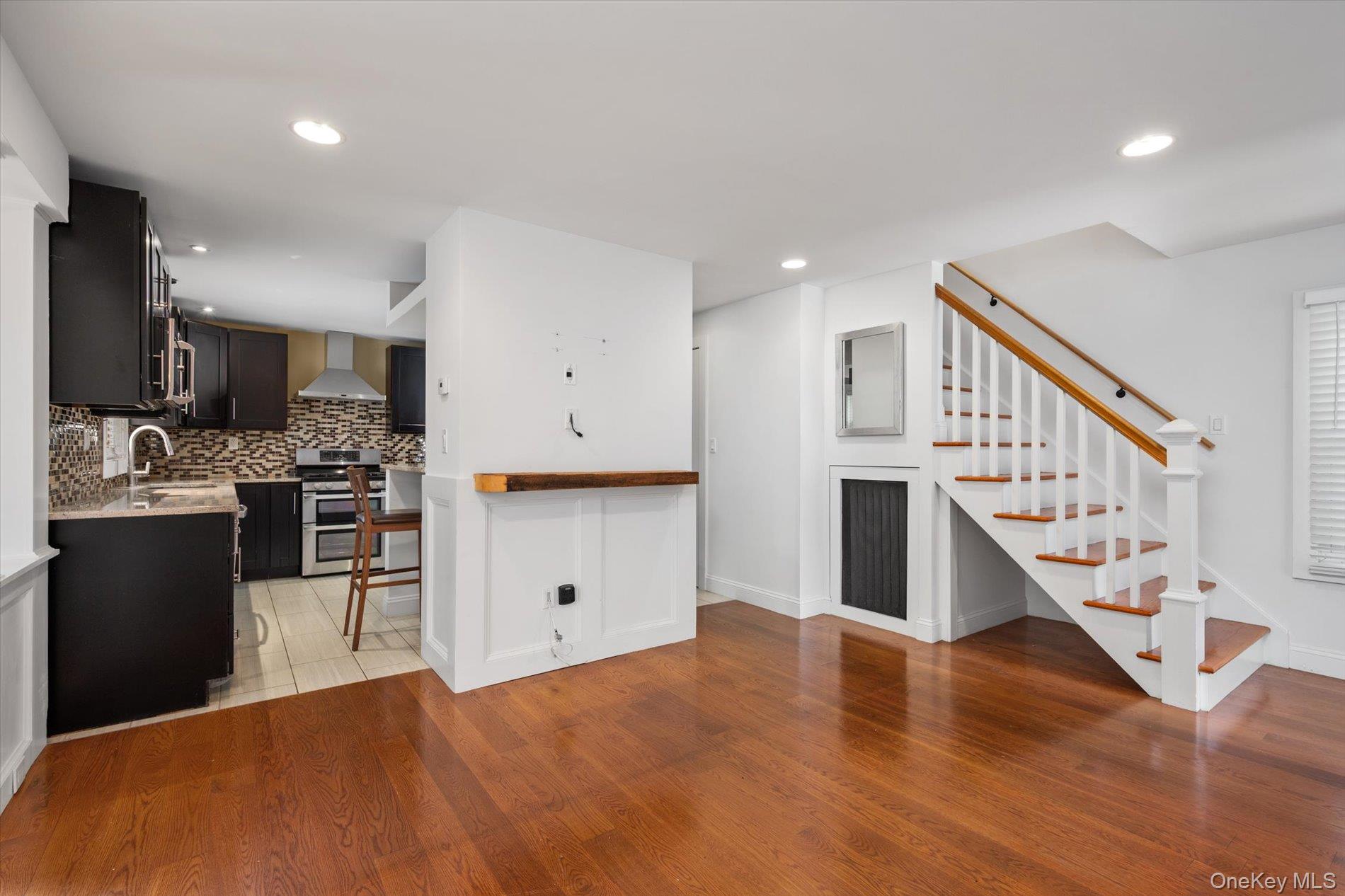 234 Foxhurst Road Property Photo 4