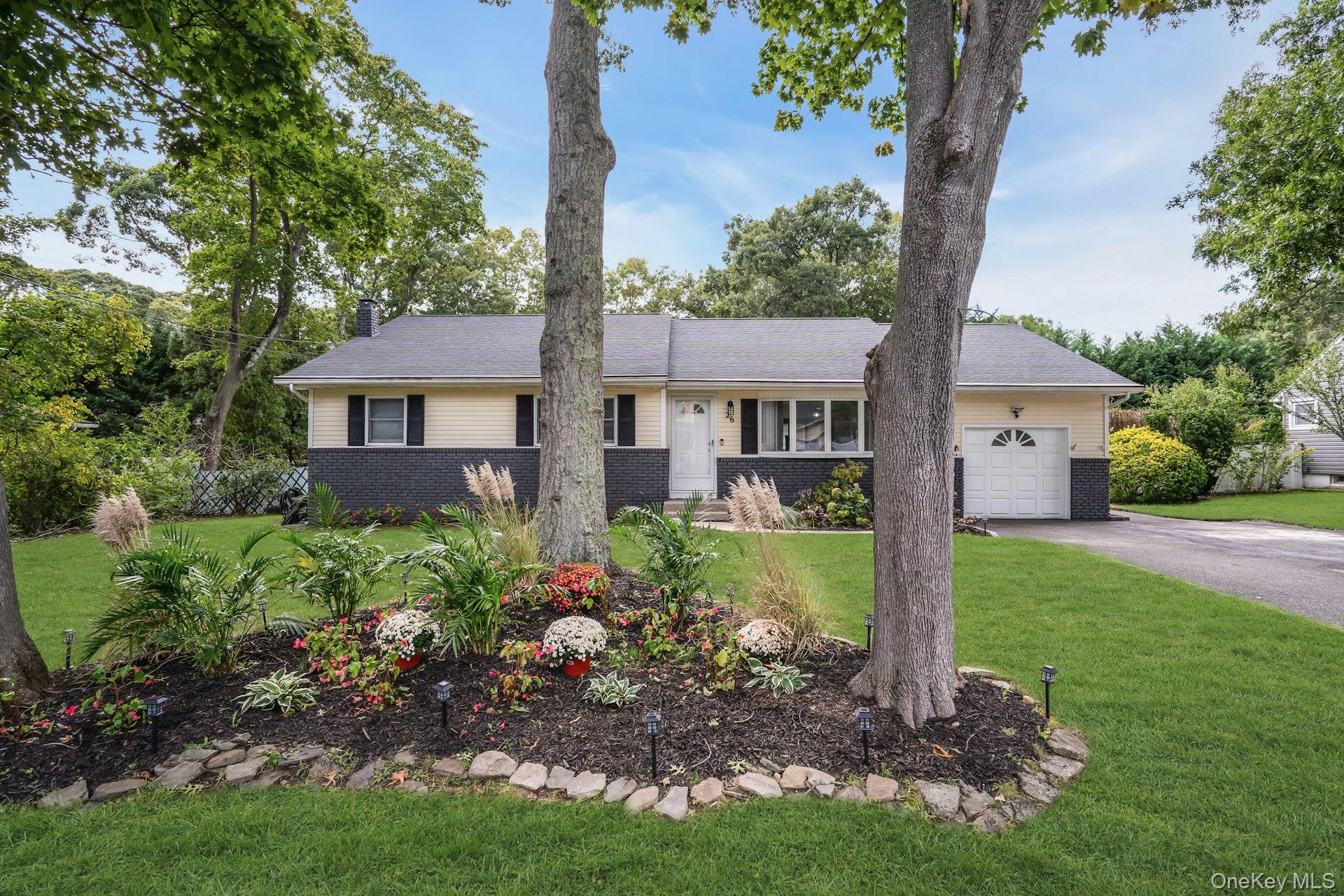 26 Williams Avenue Property Photo 3