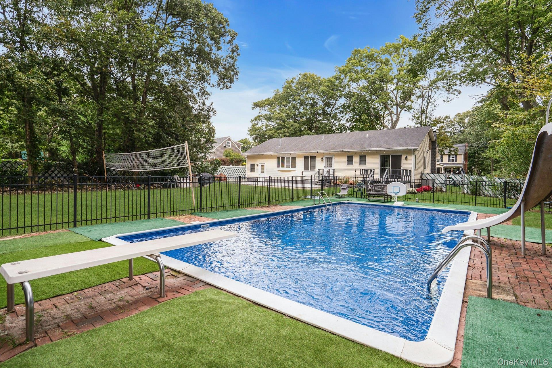 26 Williams Avenue Property Photo 43