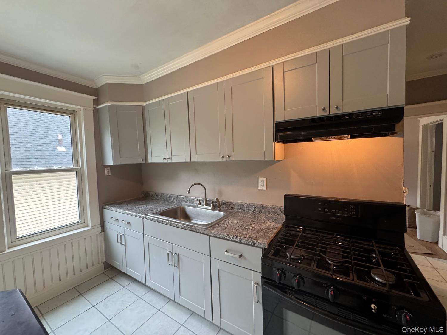 34 Franklin Street Property Photo 5