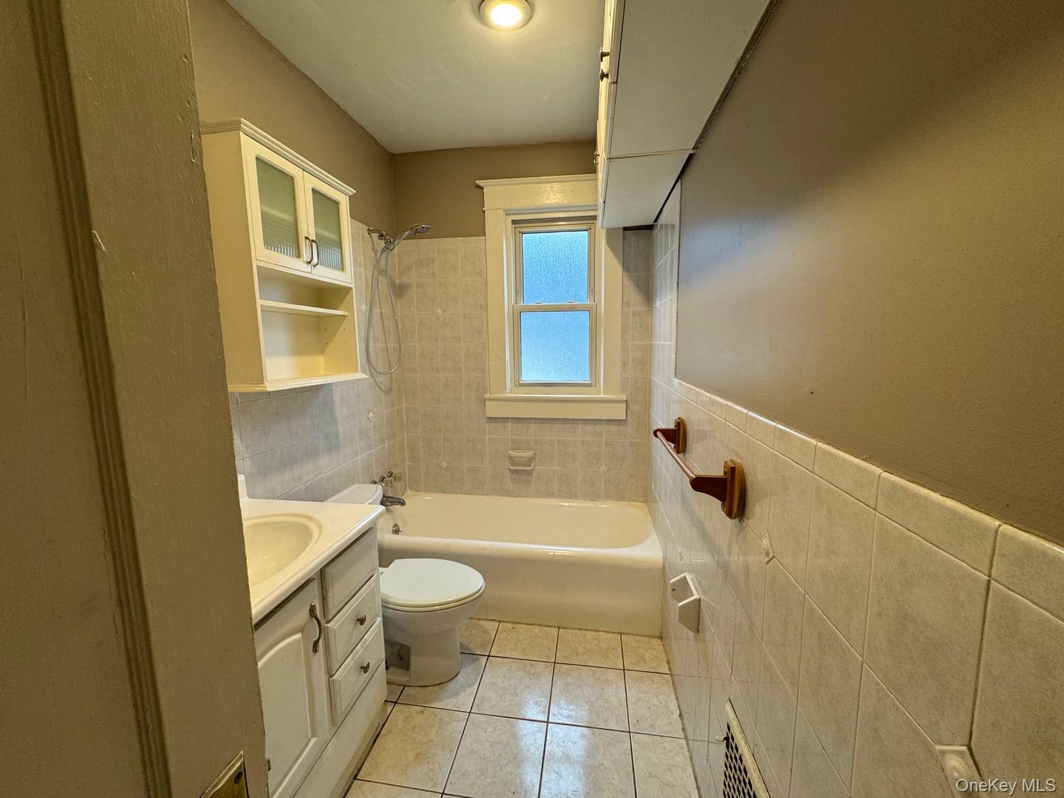 34 Franklin Street Property Photo 9