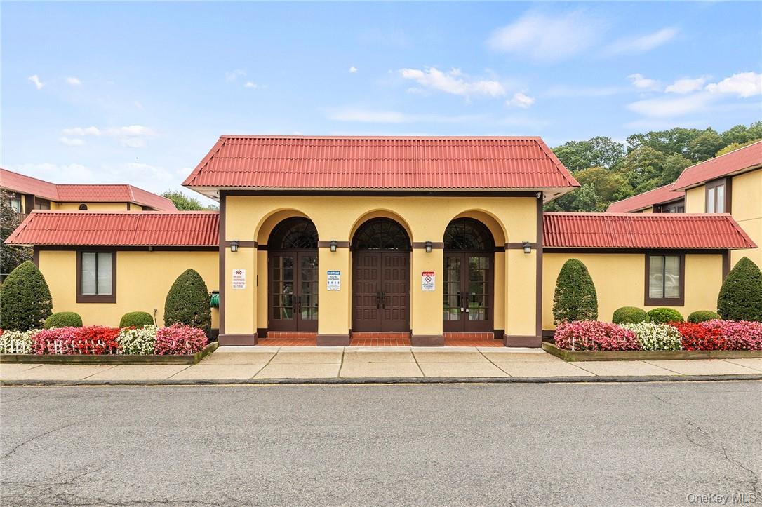 1 Granada Crescent 4 Property Photo 17