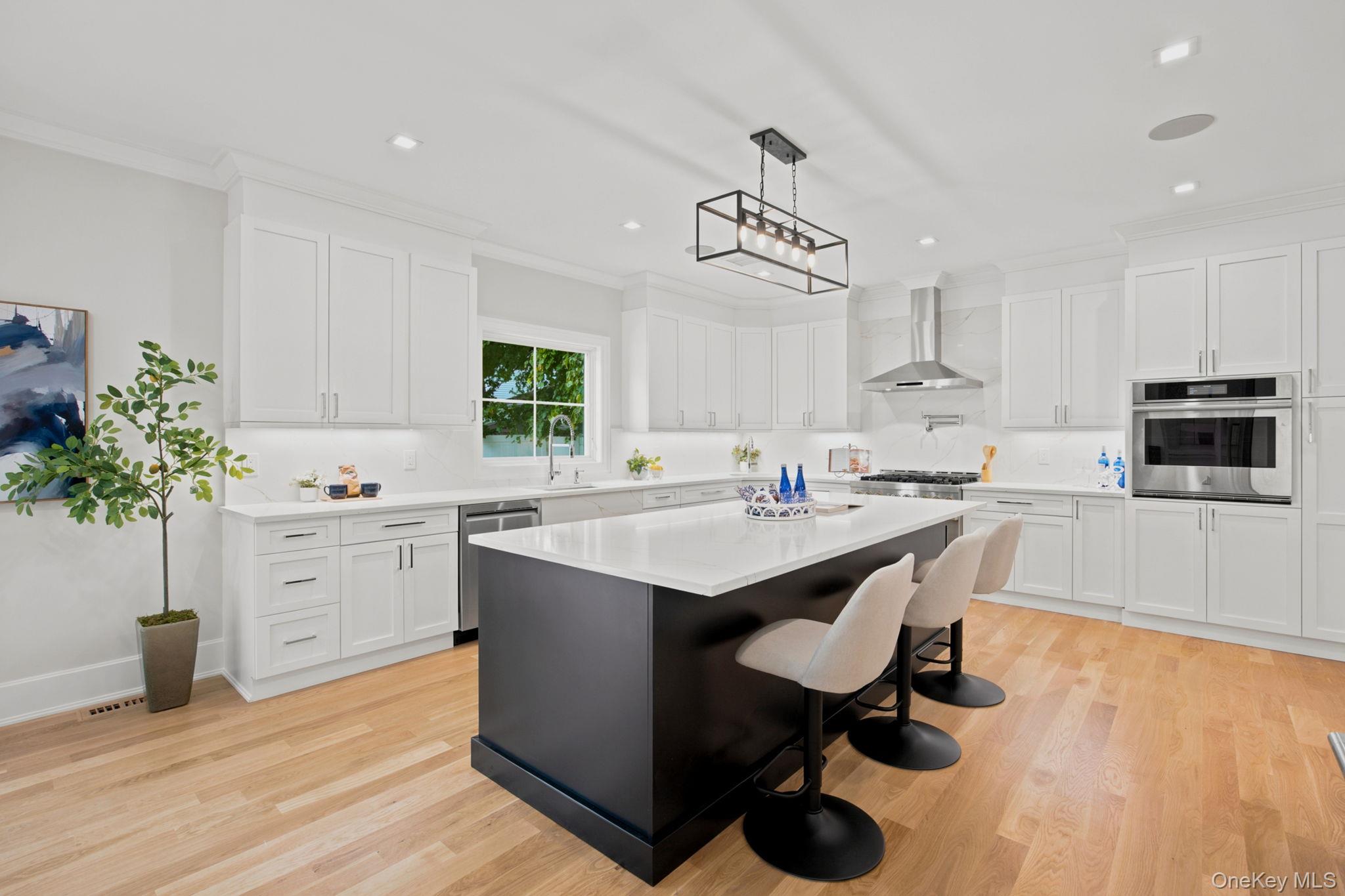 400 Langley Avenue Property Photo 11