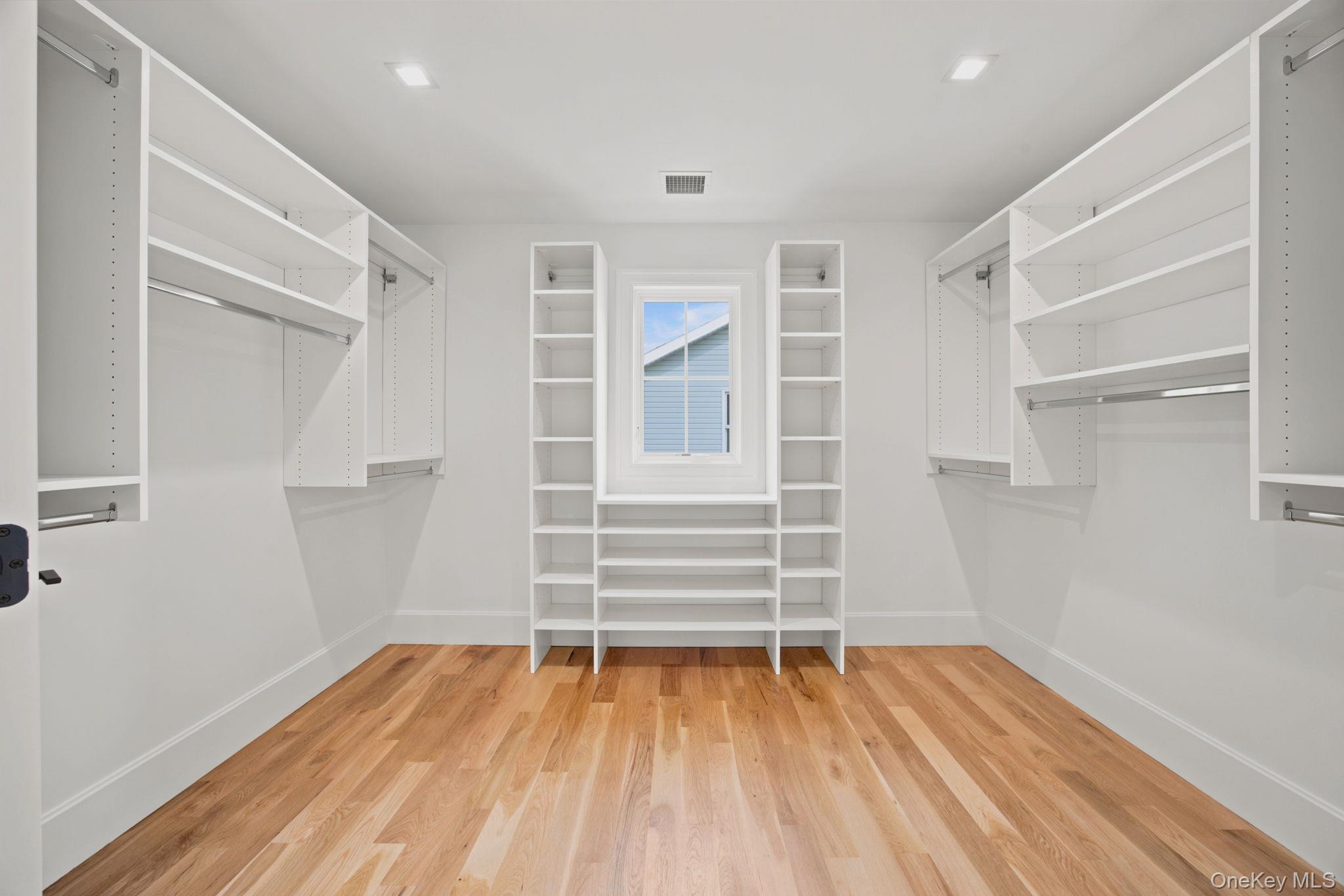 400 Langley Avenue Property Photo 24