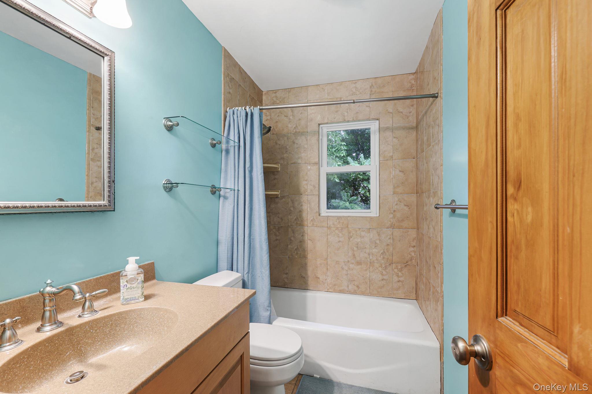10 Alpine Drive D Property Photo 9
