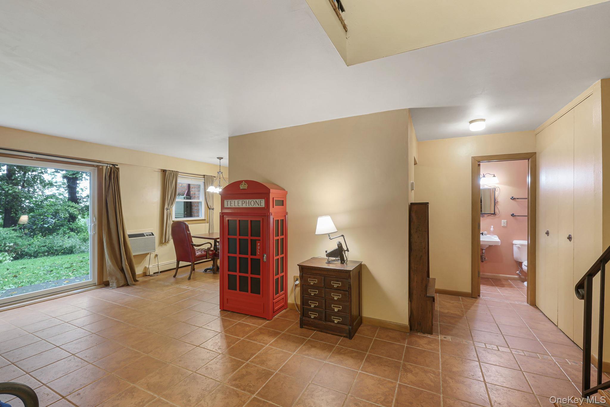10 Alpine Drive D Property Photo 11