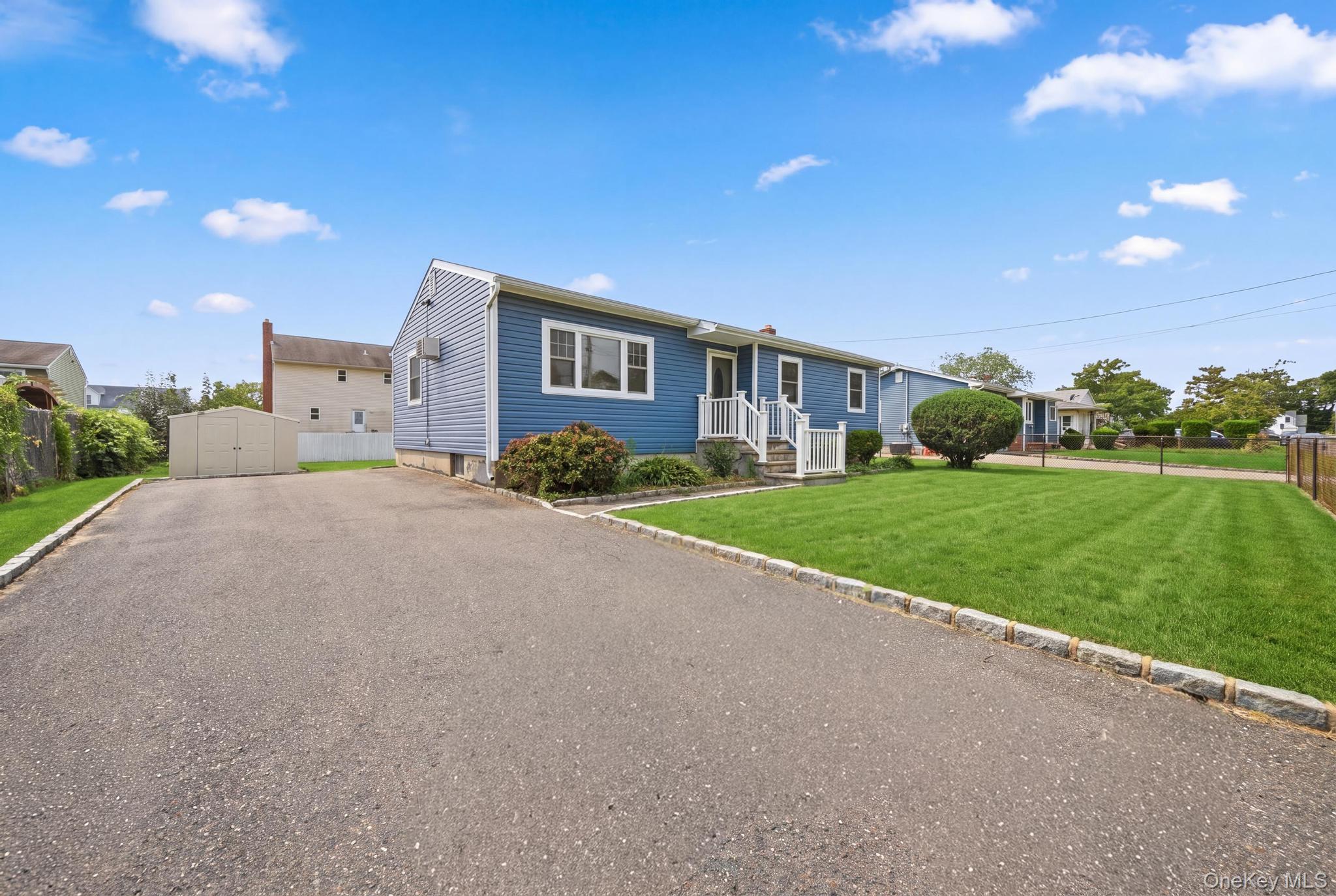 14 Holt Street Property Photo 3