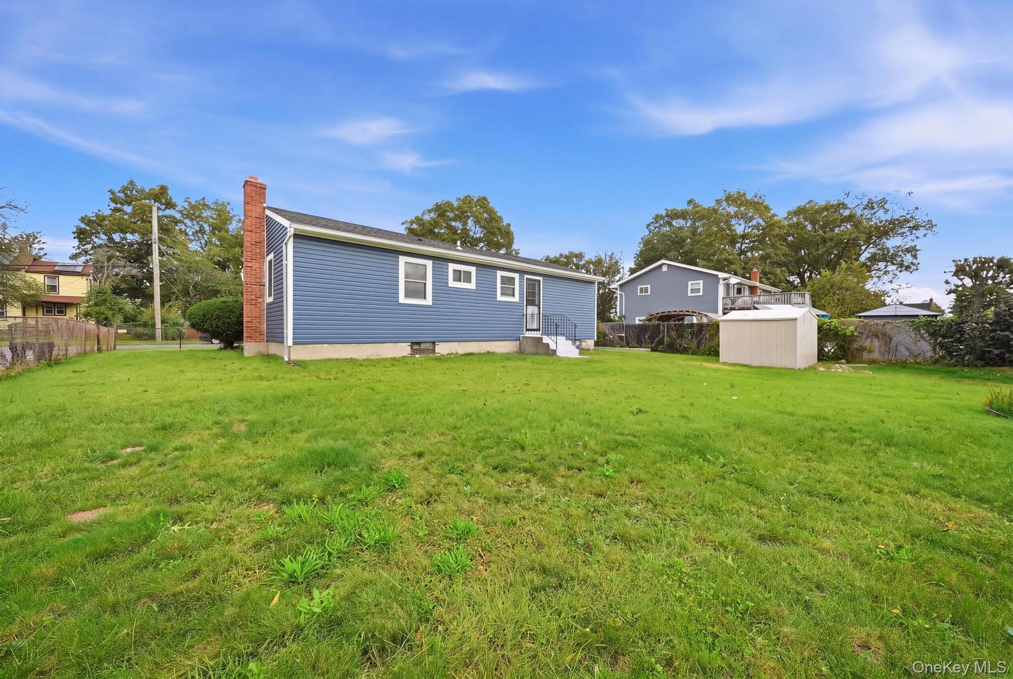 14 Holt Street Property Photo 6