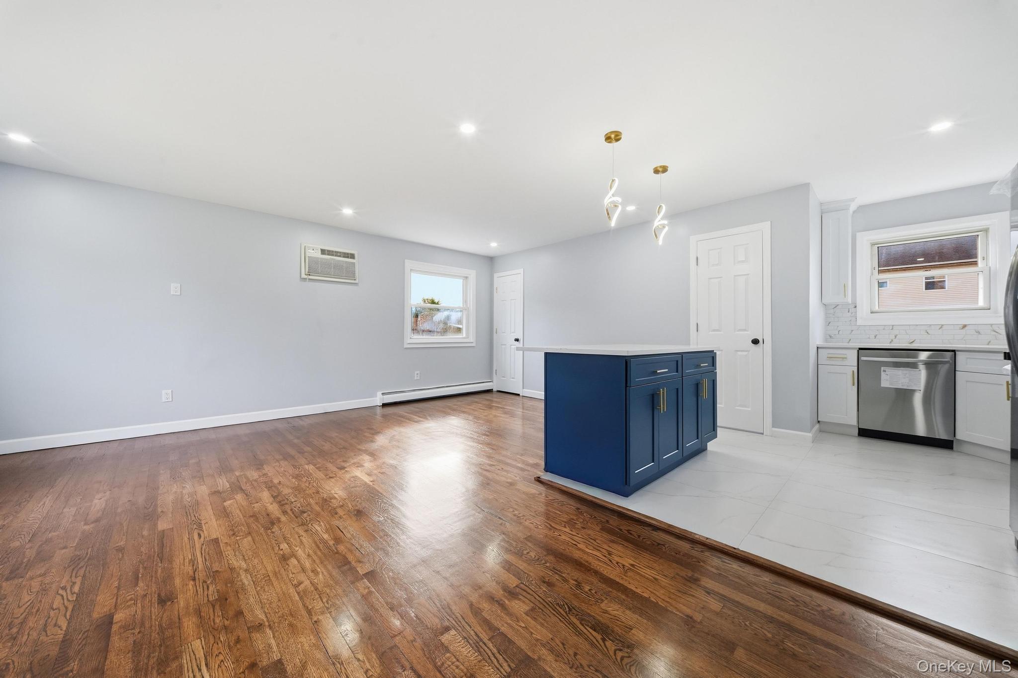 14 Holt Street Property Photo 8