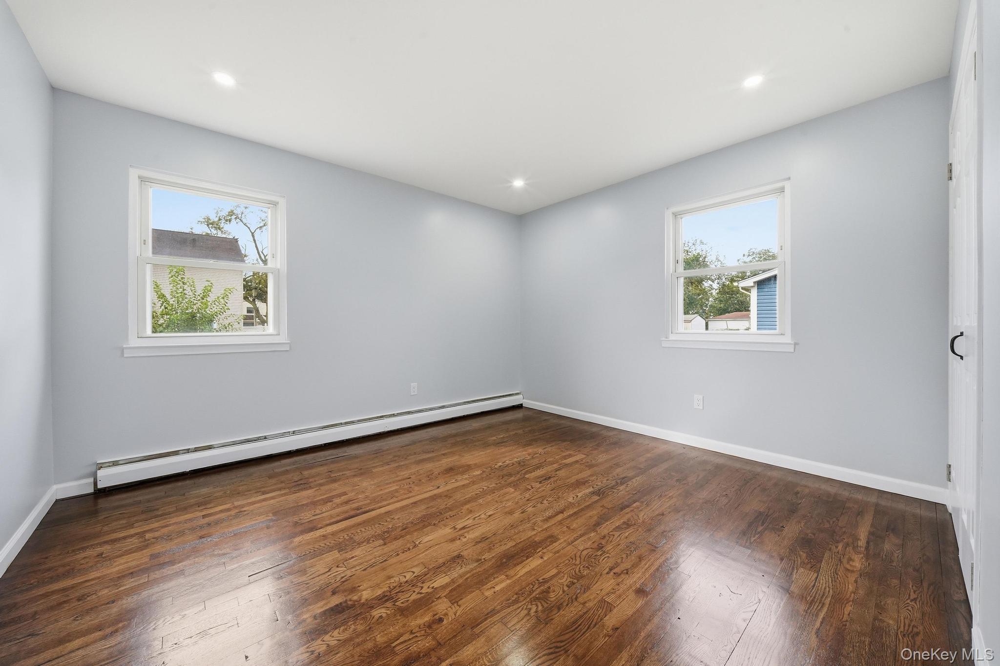 14 Holt Street Property Photo 11