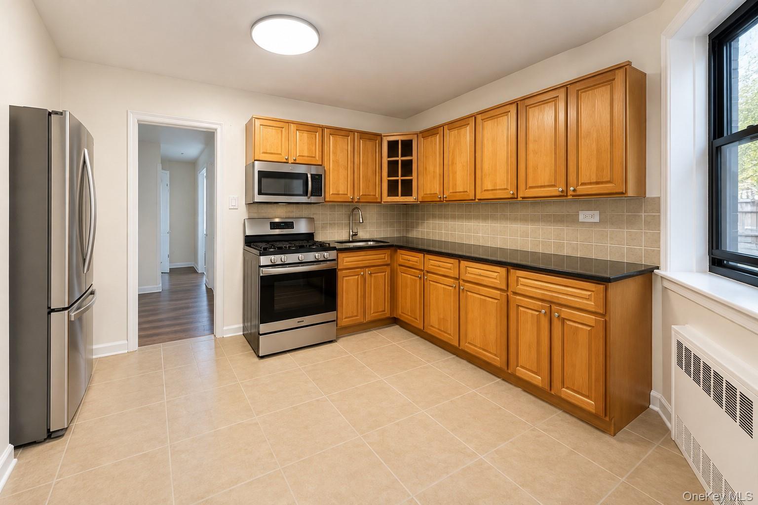 9431 60th Avenue 1k Property Photo 3