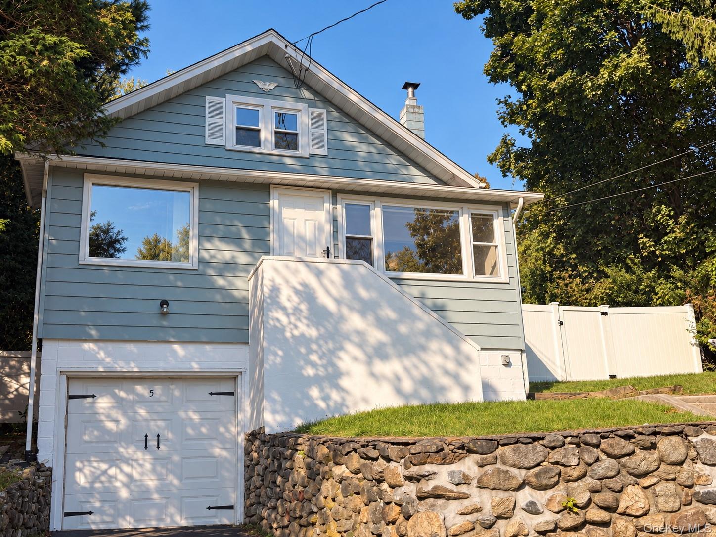 5 Ross Drive Property Photo 1