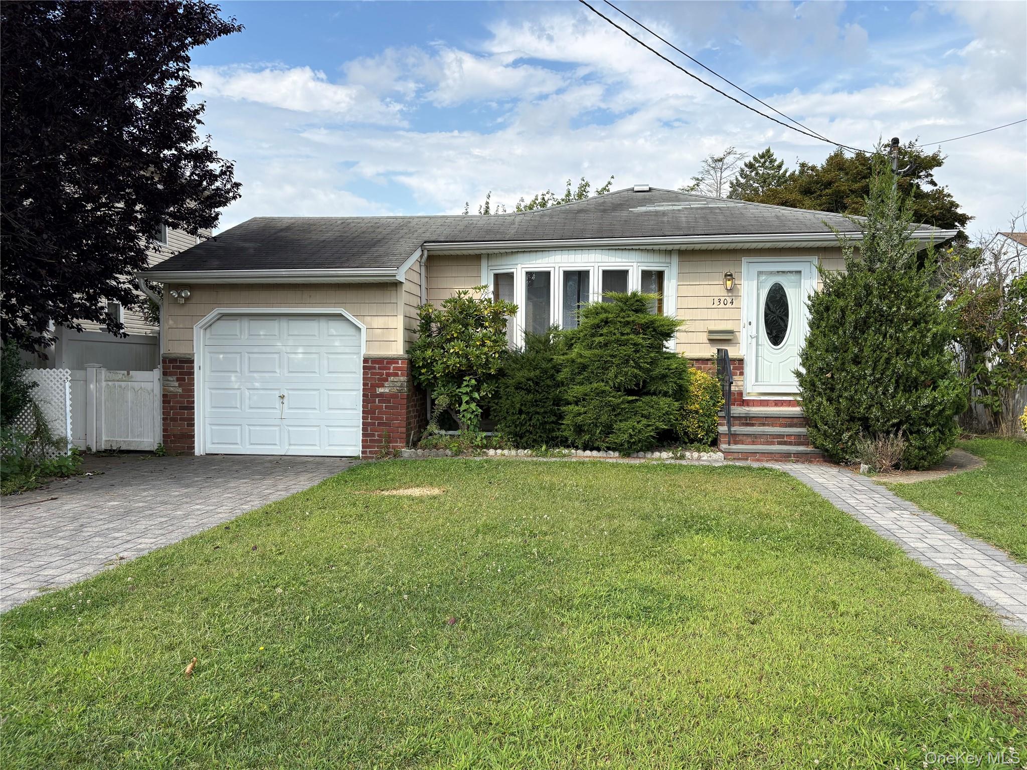 1304 Little Neck Avenue Property Photo 1