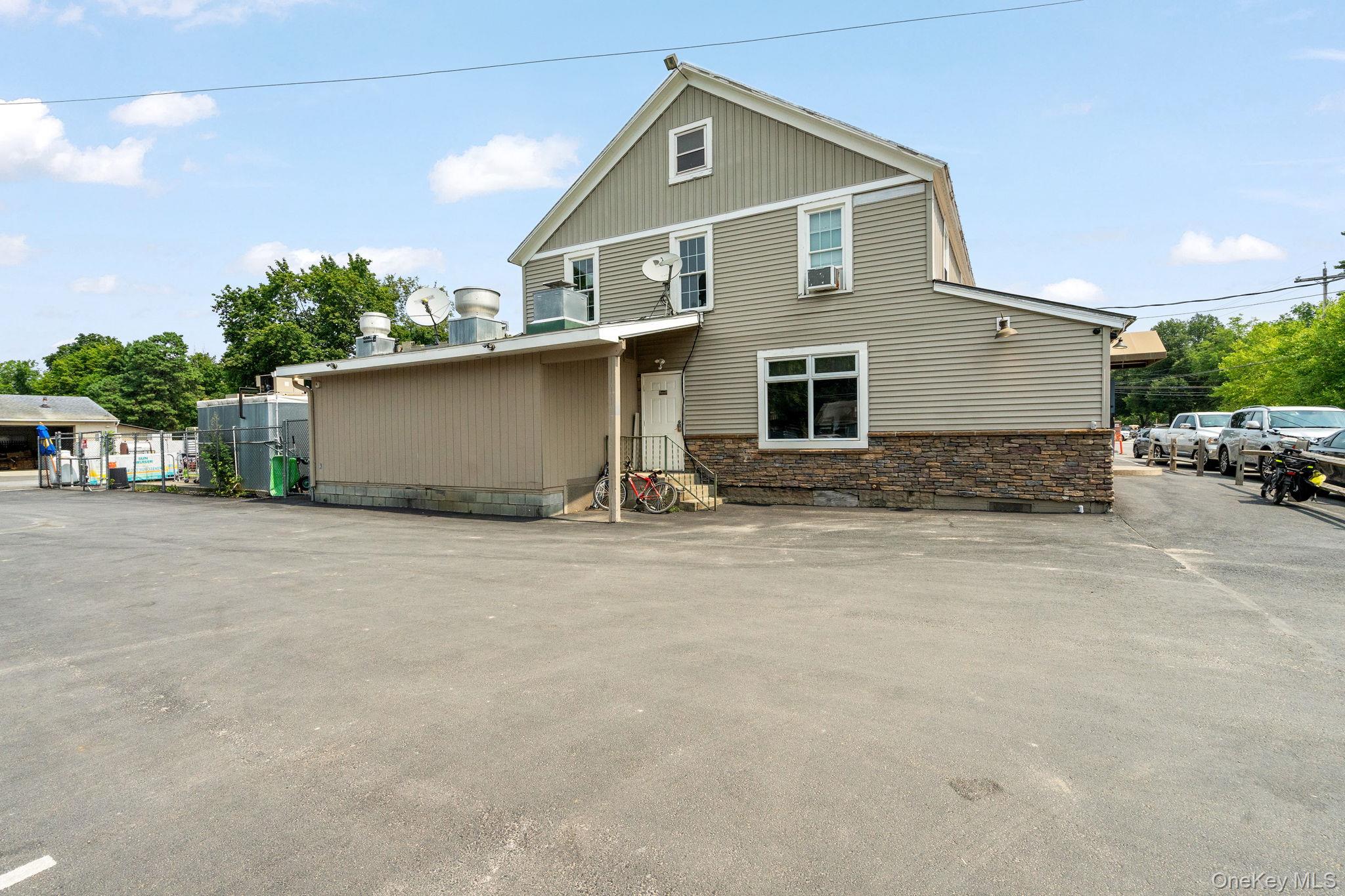9 Gridley Street Property Photo 30