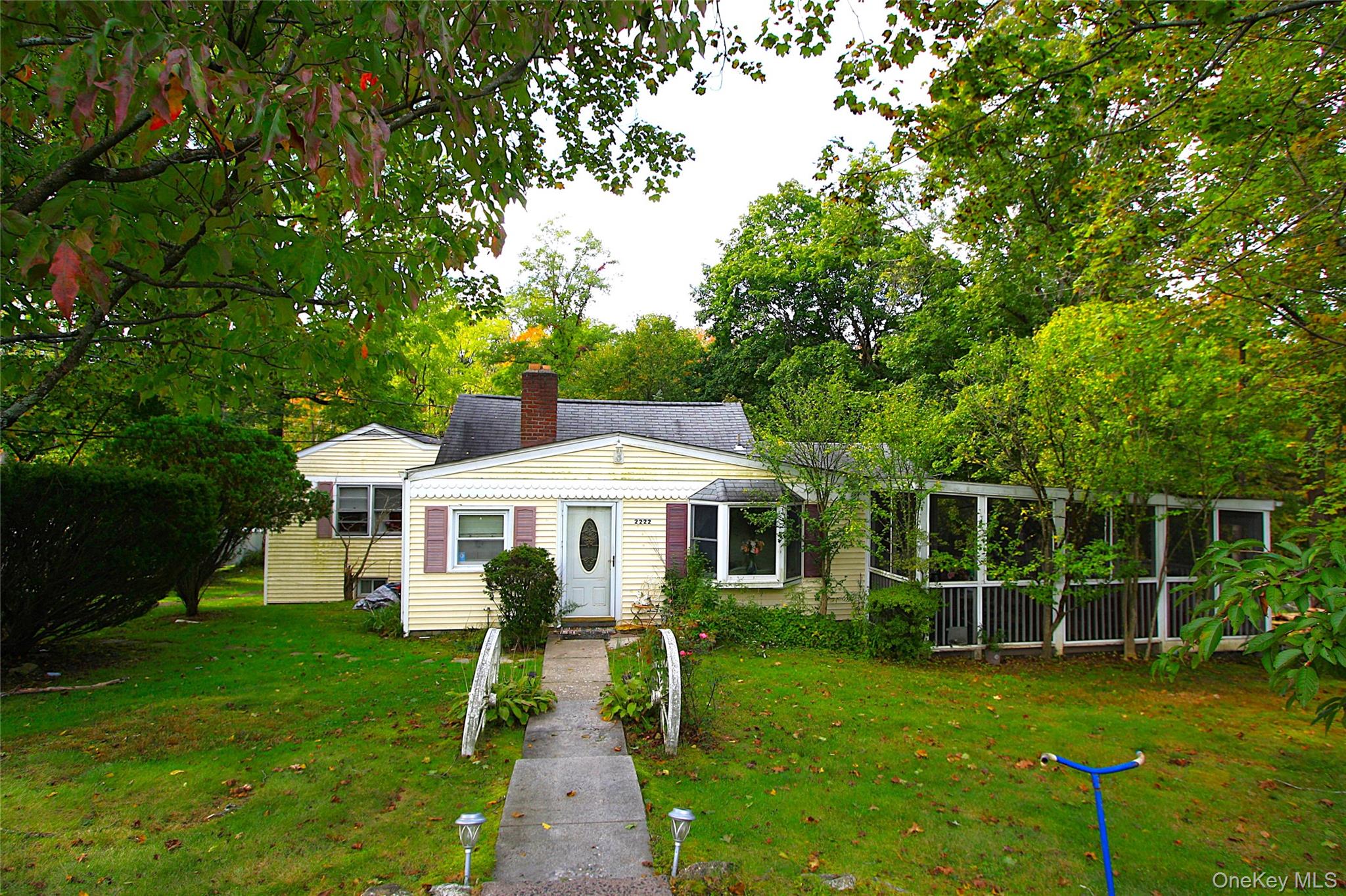 2222 Crompond Road Property Photo 1