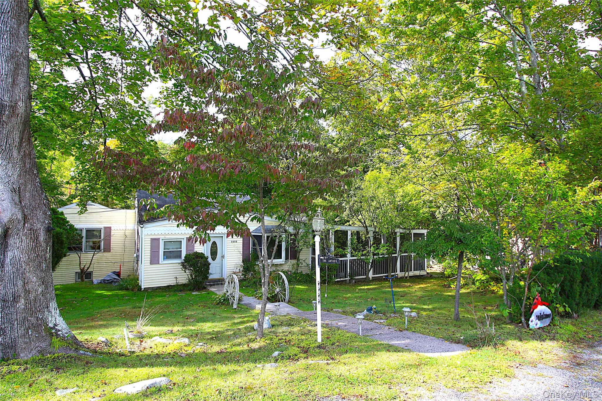 2222 Crompond Road Property Photo 2