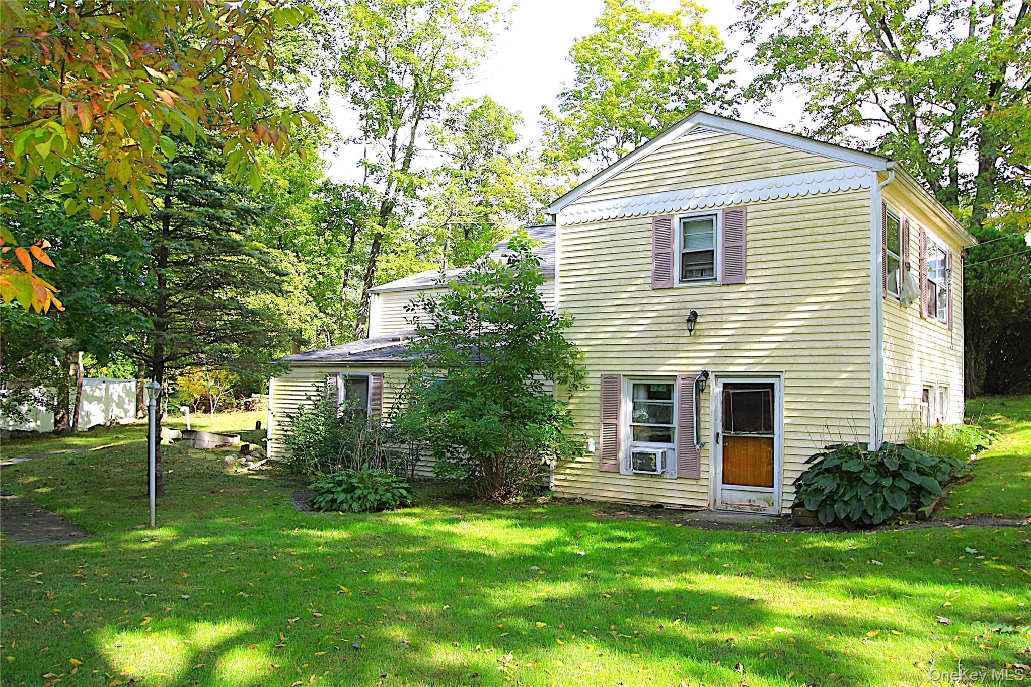 2222 Crompond Road Property Photo 5