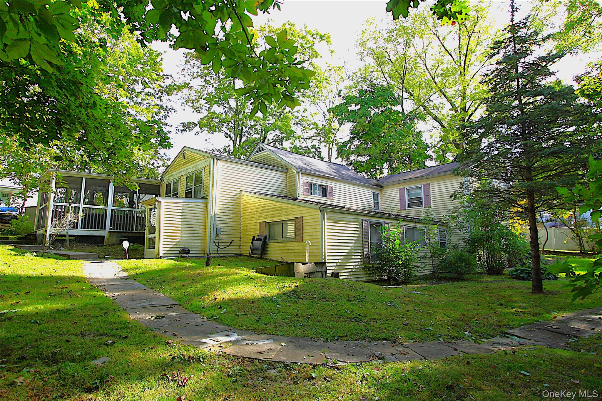 2222 Crompond Road Property Photo 6