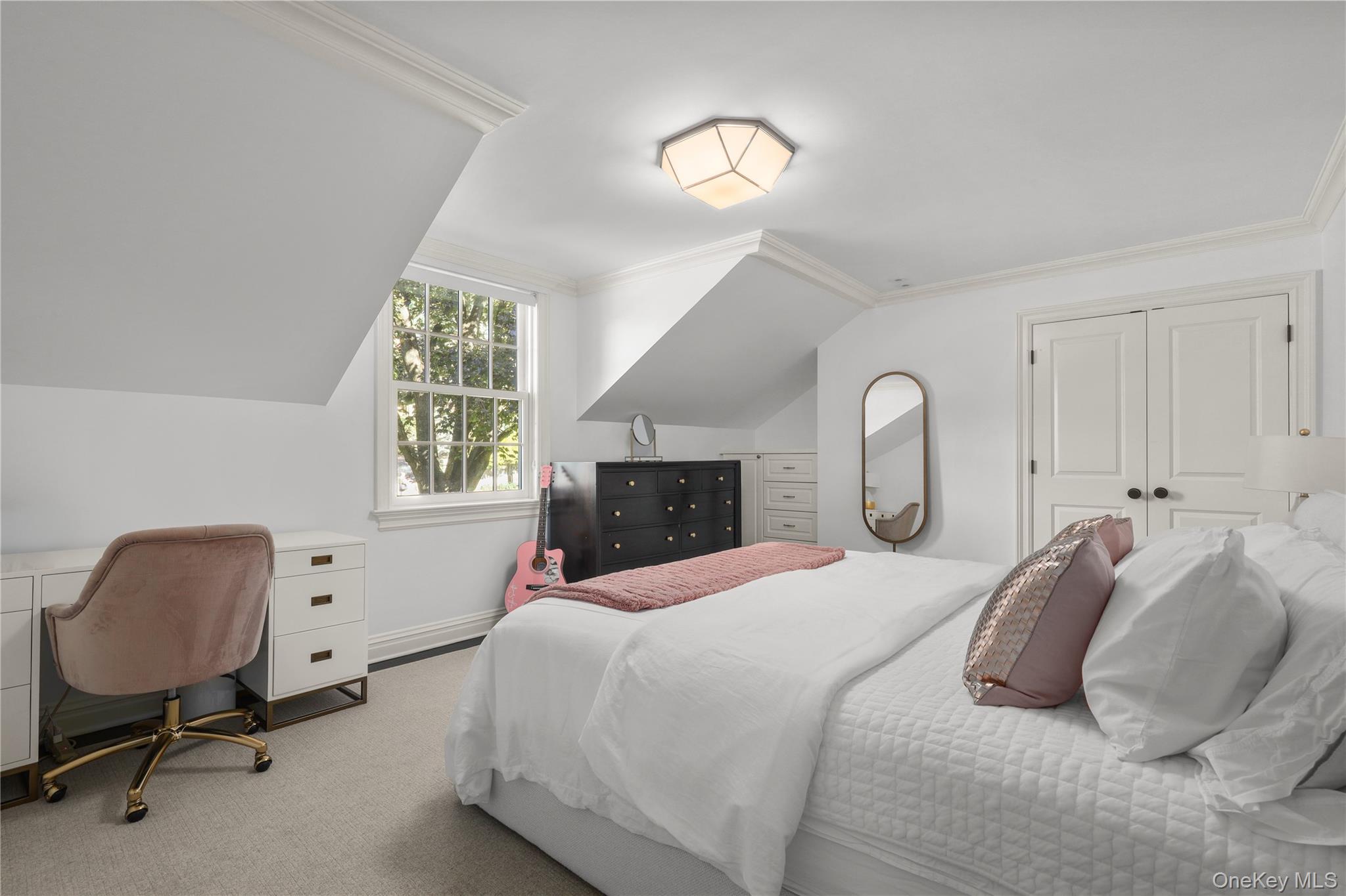 238 Pondfield Road Property Photo 20