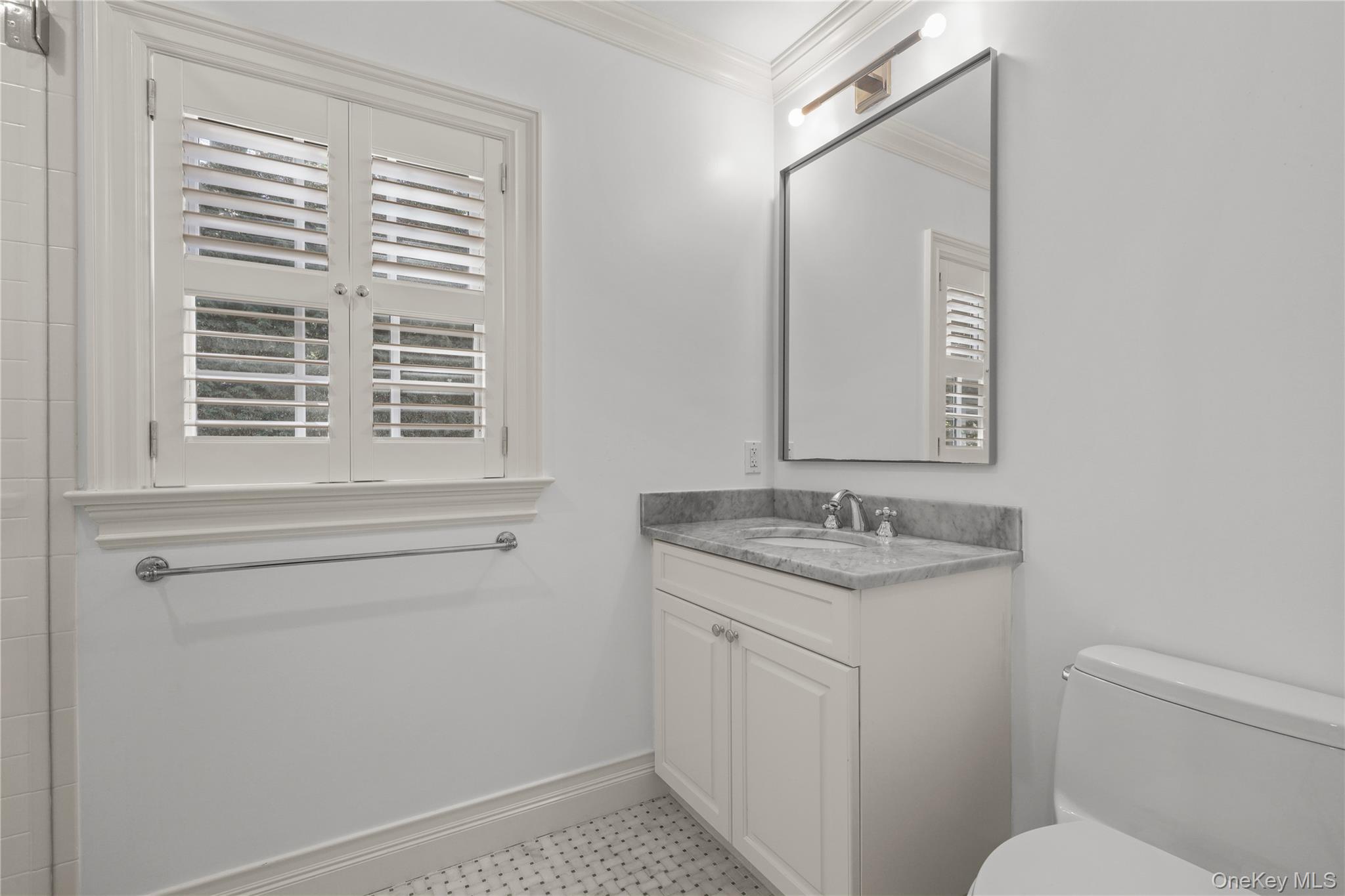 238 Pondfield Road Property Photo 24